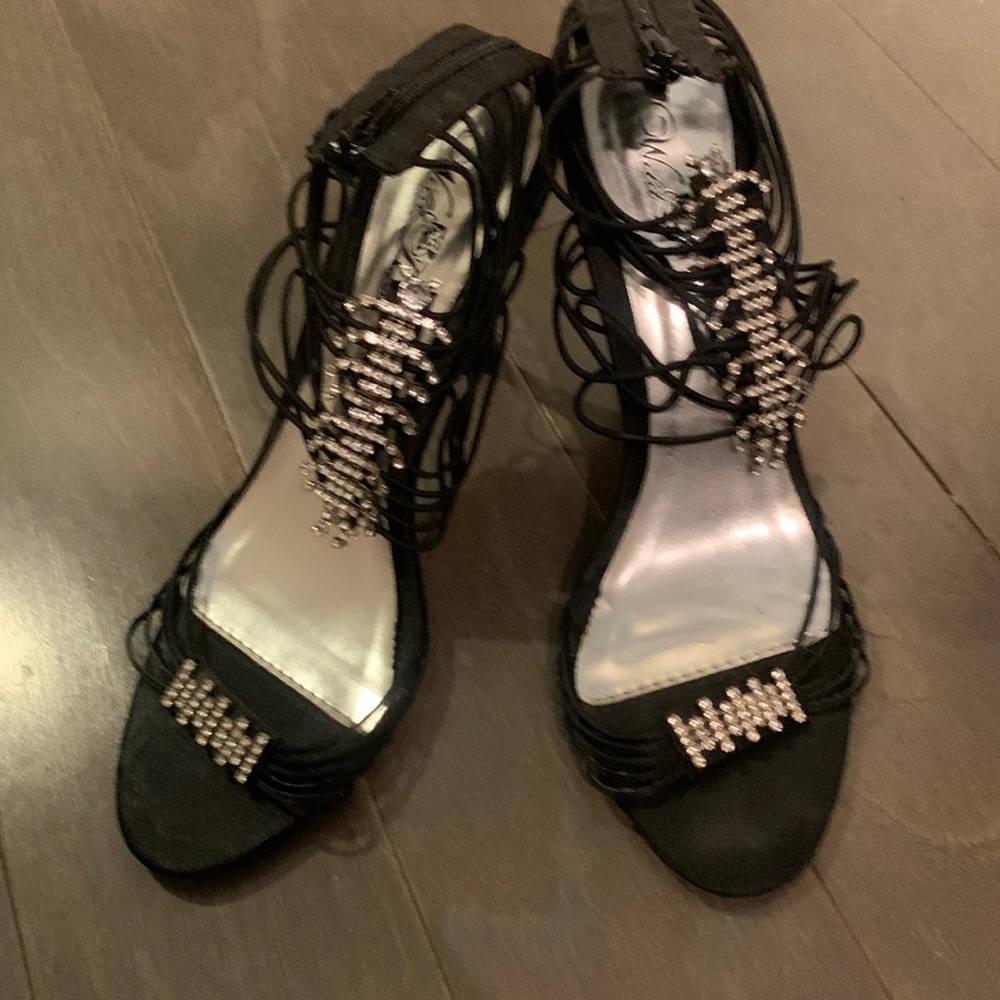 Rhinestone High Heals Black. Size 9. Wild Rose. - Picture 2 of 10